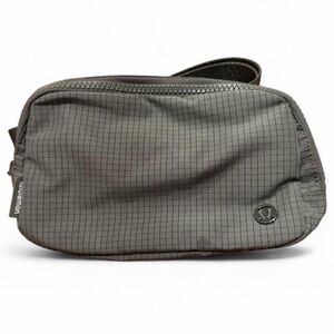 NWT Lululemon Everywhere Belt Bag 1L One Size Carob Brown Black COBN/BLK 59550